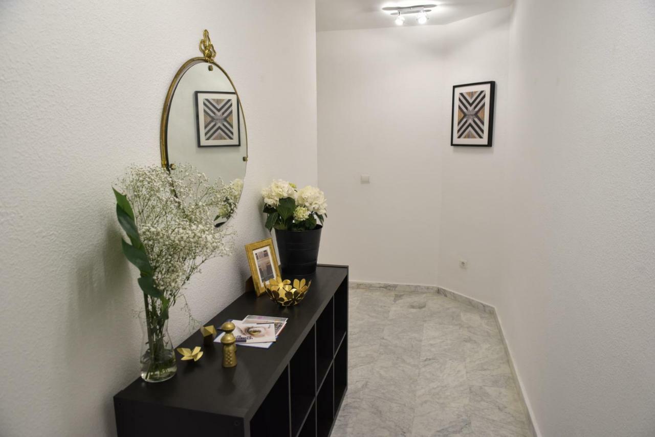 Homely Malaga Don Cristian Con Parking Privado Luaran gambar